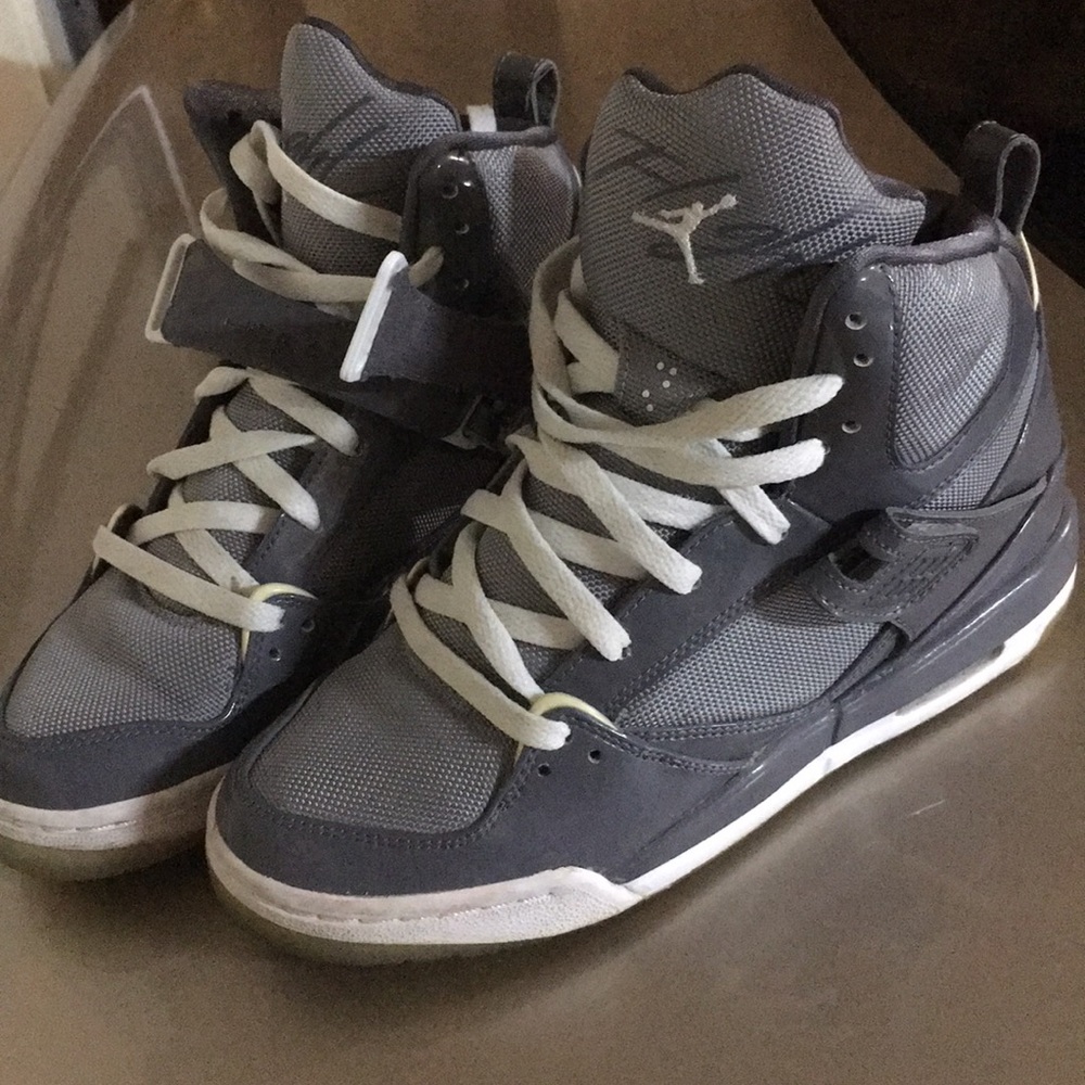 Air Jordans youth size 6.5 equiv to women’s 8.5